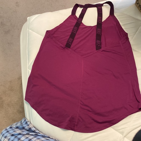 Nike womens sport top - Picture 2 of 2